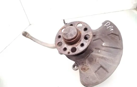 Mercedes-Benz S W220 Front wheel hub spindle knuckle