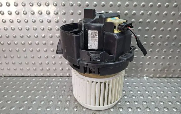 Dacia Sandero III Heater fan/blower S25071684 M0116360