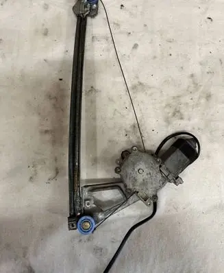 Mercedes-Benz E W124 Rear door window regulator with motor 1247300446 A1247300446