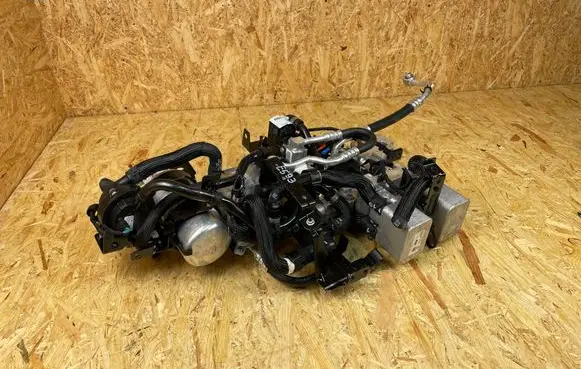 Jaguar I-Pace Air conditioning (A/C) expansion valve J9D3-8D300-AA J9D3-6C582-AA J9D3-6C582-BA