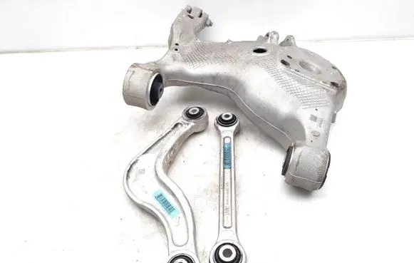 Polestar 4 Rear control arm 6600138415 8894687255 8894687294
