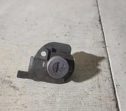 Mazda 6 Loading door lock 