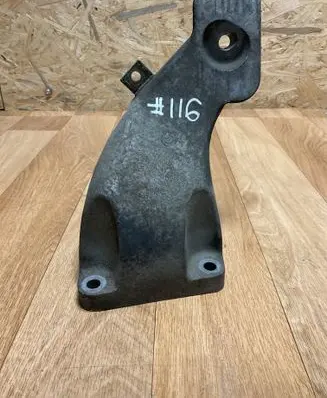 BMW 5 E60 E61 Engine mounting bracket 6777056 6906 NUAC46000