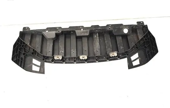 Nissan Leaf II (ZE1) Engine splash shield/under tray 626635SH0A