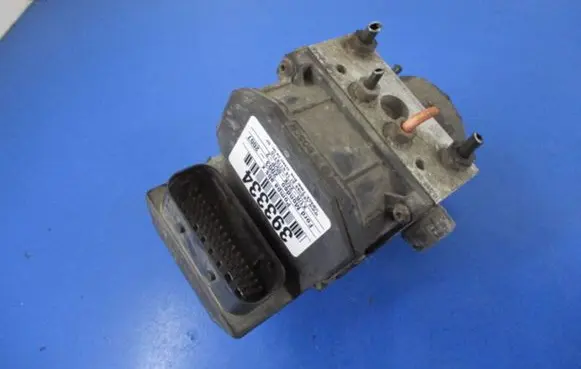 Ford Mondeo Mk III ABS Pump 3S71-2M110-AA