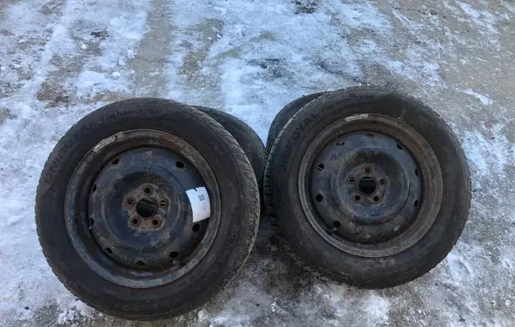 Subaru Legacy R16 steel rim 2056016