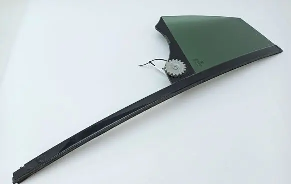 Rear vent window glass
