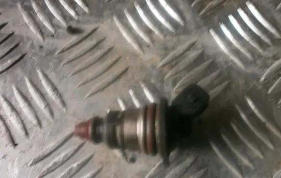 Ford Mondeo MK I Fuel injector 948fb2b