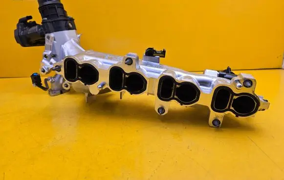 BMW 5 G60 G61 Intake manifold 9885830