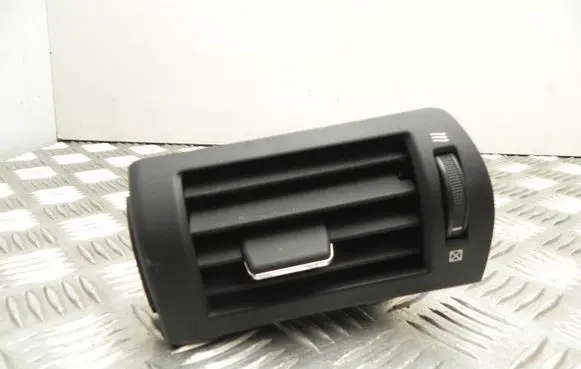 Lexus RX 450H Rear air vent grill 5565048070 T5559