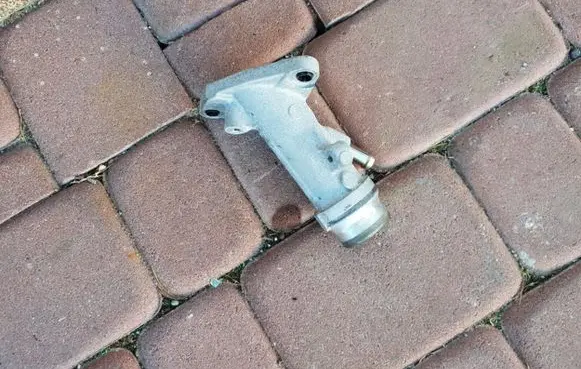 Opel Insignia B Air intake hose/pipe