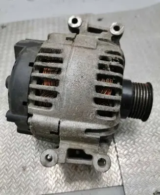 Mercedes-Benz C W204 Generator/alternator A0009060401 TG15C182 26122430
