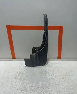 Isuzu D-Max Front mudguard
