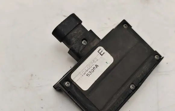 Chevrolet Corvette C6 Tailgate/boot open switch button 10446243 5306A