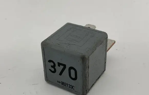 Audi Q7 4L Other relay 8D0951253 V23134J52X300
