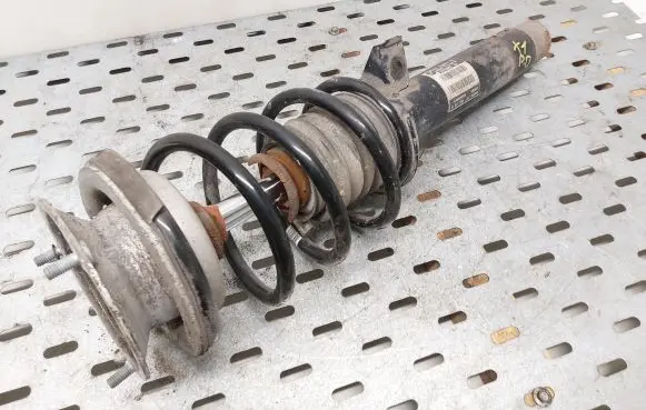 BMW X1 E84 Front shock absorber with coil spring 6789854