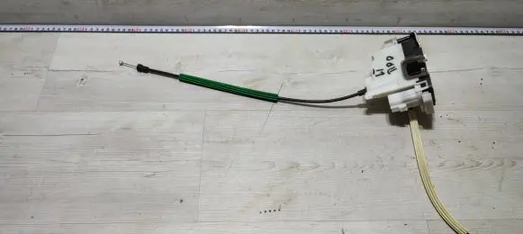 Fiat Tipo Rear door lock 33300