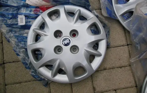 Fiat Palio R13 wheel hub/cap/trim 46768732