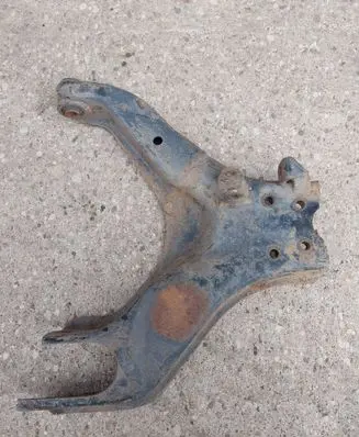 Opel Frontera B Front lower control arm/wishbone