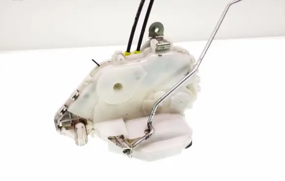 Honda CR-V Front door lock 72131SWAG1