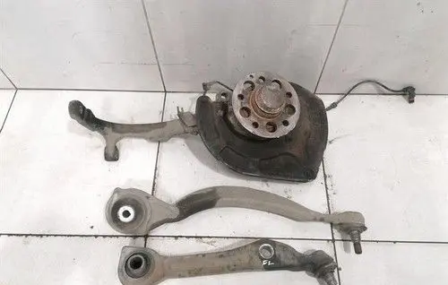 Mercedes-Benz S W221 Front wheel bearing hub A2213324301