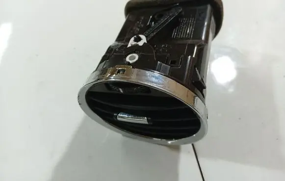 Opel Antara Dash center air vent grill 96661704