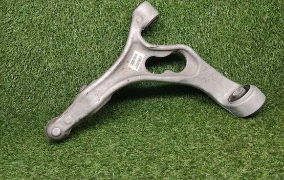 Front lower control arm/wishbone