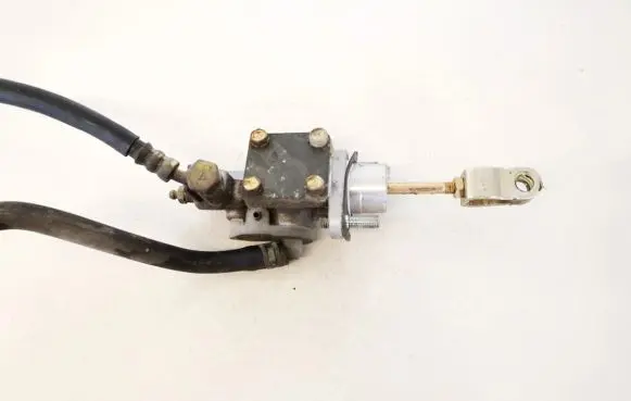 Mitsubishi Outlander Clutch master cylinder