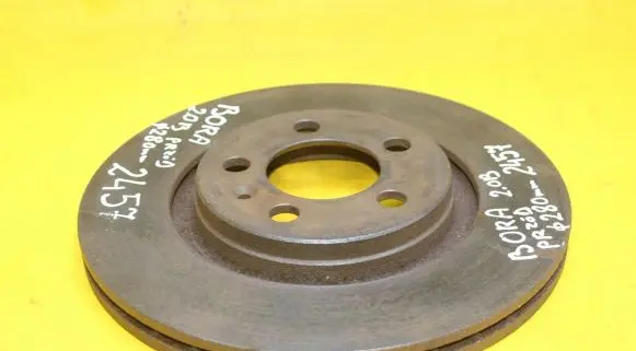Volkswagen Golf IV Front brake disc