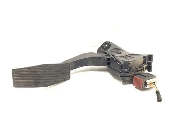 Chevrolet Orlando Accelerator throttle pedal 13253781