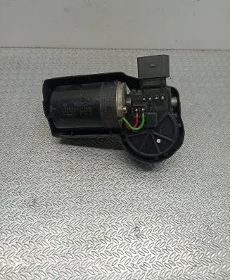 Volkswagen Fox Wiper motor F005B20070