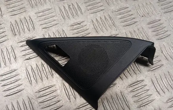 Audi Q3 8U Side speaker trim/cover 8U1035423