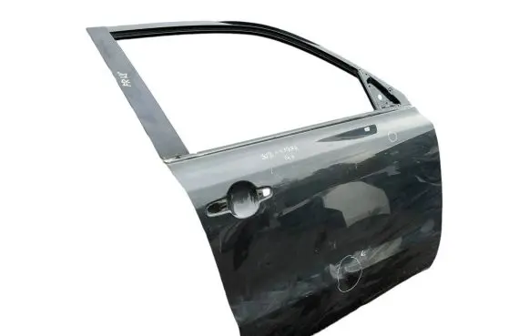 Suzuki Vitara (LY) Front door