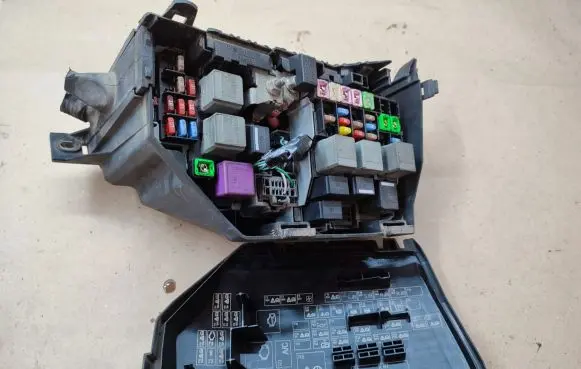 Ford Mondeo MK IV Fuse box set 6G9114A067A