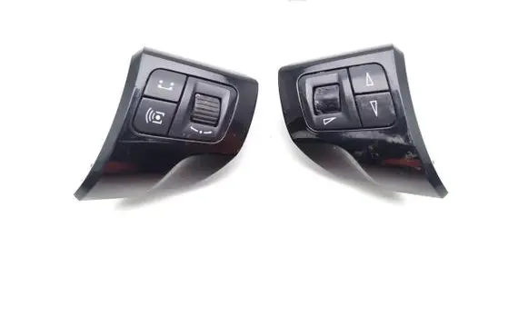 Opel Zafira B Steering wheel buttons/switches 13251120