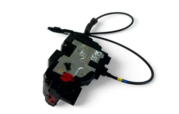 Opel Vivaro Coupe door lock (next to the handle) 25607A