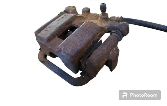 Nissan Leaf I (ZE0) Rear brake caliper