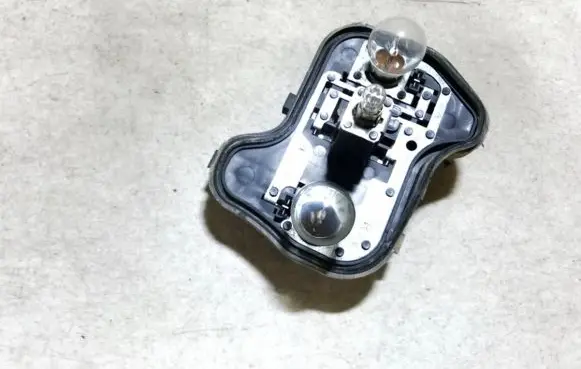 Volkswagen Golf V Tail light bulb cover holder 89031828