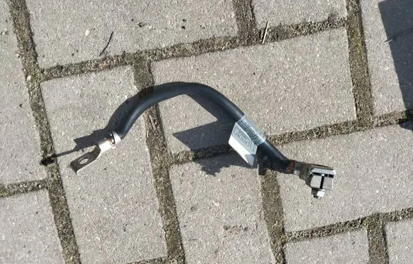BMW 7 E65 E66 Negative earth cable (battery) 6928050