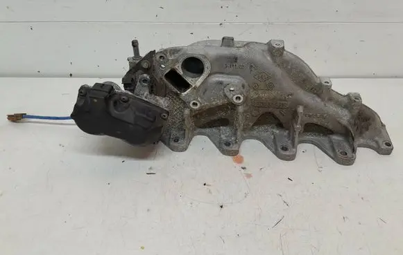 Opel Vivaro Intake manifold 140032531R 147105039R