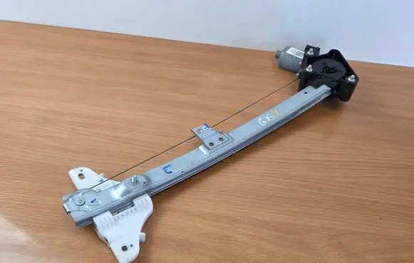 Hyundai i20 (BC3 BI3) Rear door window regulator with motor 83401Q0010 050123