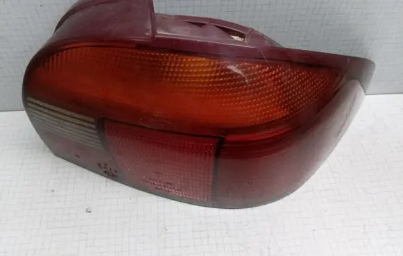 Ford Mondeo MK I Rear/tail lights 93BG13A602BC