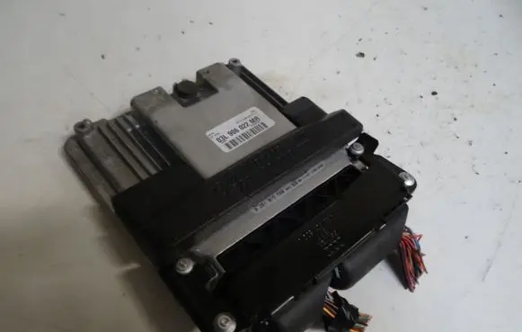 Audi A4 S4 B8 8K Engine control unit/module 03L906022MR