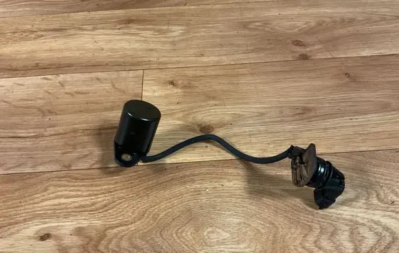 Opel Astra H Oil level sensor 55353335