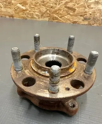 KIA Sportage Rear wheel hub