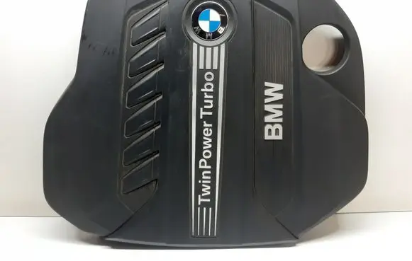 BMW X5 E70 Engine cover (trim) 7812063 13717812063 7811025