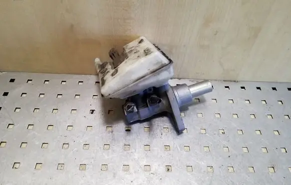 Peugeot 5008 Master brake cylinder 9654002180 03355815253