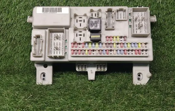 Ford Focus C-MAX Power management control unit 3M5T14A073BE