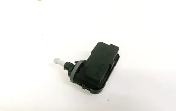 Volkswagen Polo Headlight level adjustment motor 5P0941295