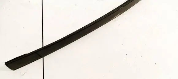 Mercedes-Benz C AMG W204 Front door glass trim molding 0800023